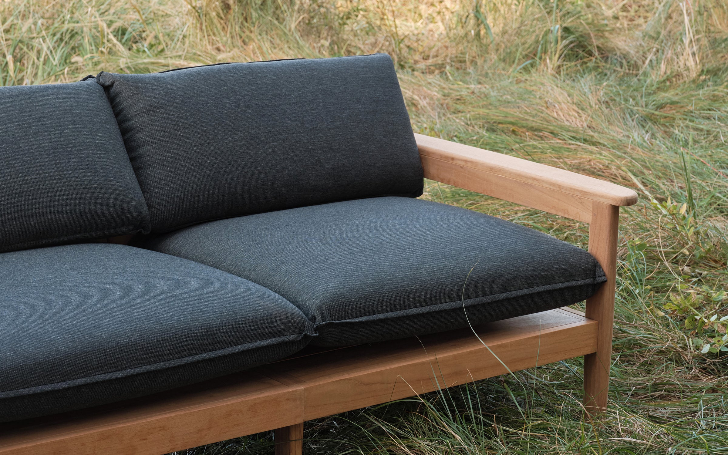 Dunes Teak 4-Seat Sofa 9 Dunes Teak 4-Seat Sofa