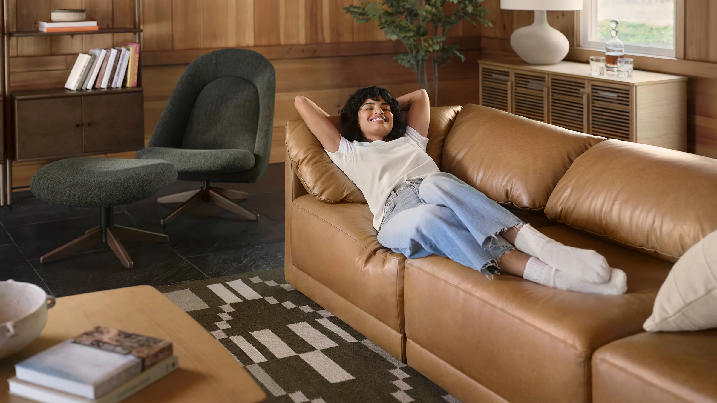 Range Pro 109" Reversible Chaise Sectional 4 Range Pro 109\" Reversible Chaise Sectional