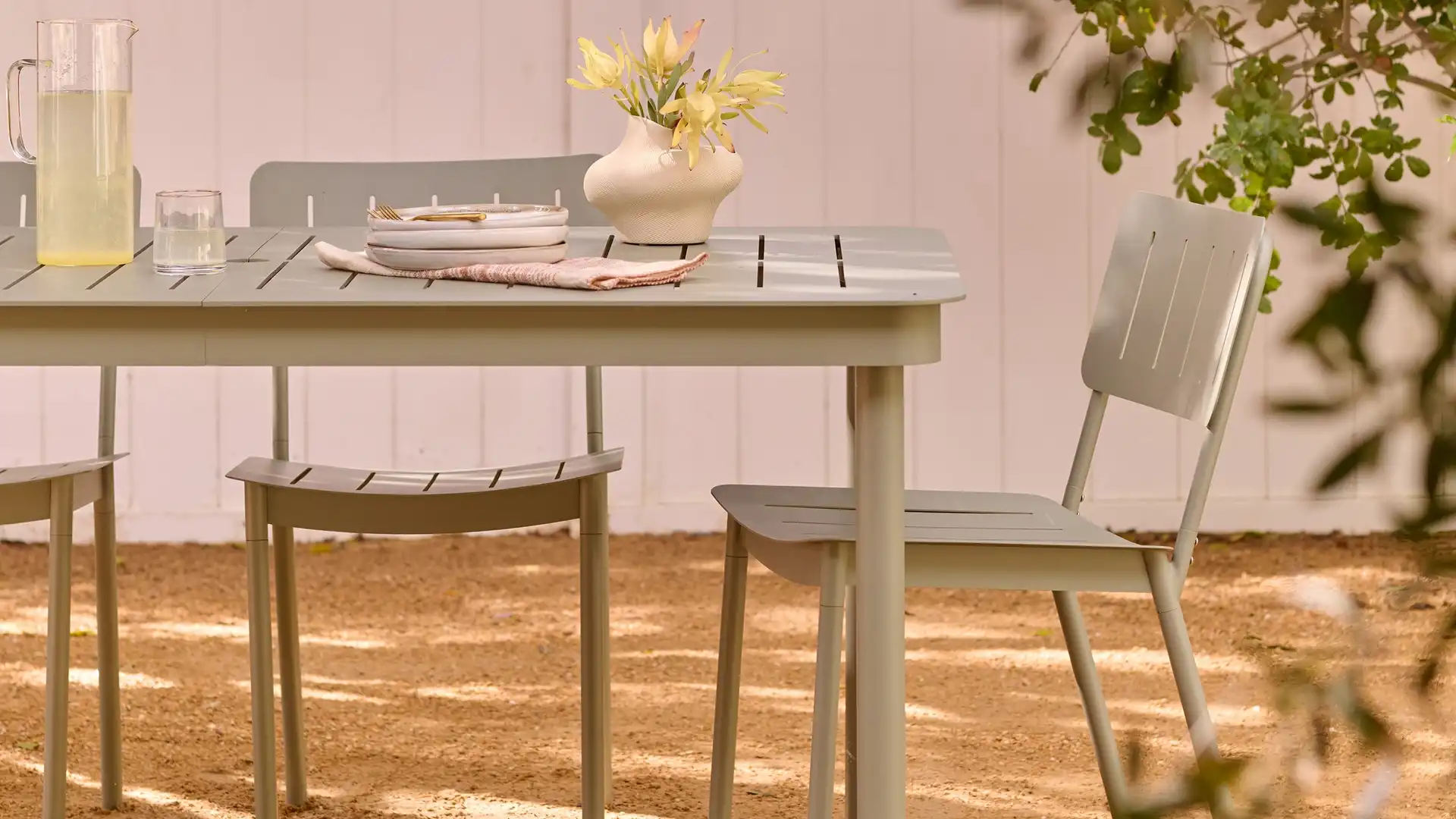 Relay Outdoor Dining Table & Chairs Set 4 Relay Outdoor Dining Table & Chairs Set