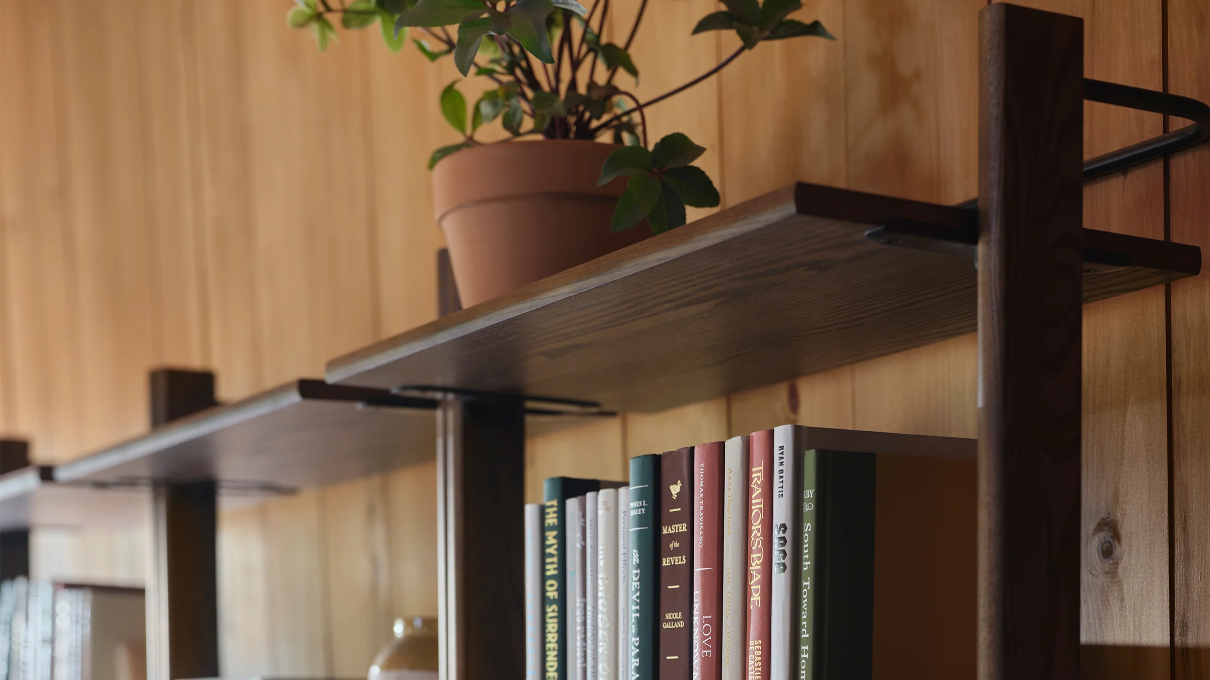 Title Single Fully Open Bookshelf 5 Title Single Fully Open Bookshelf