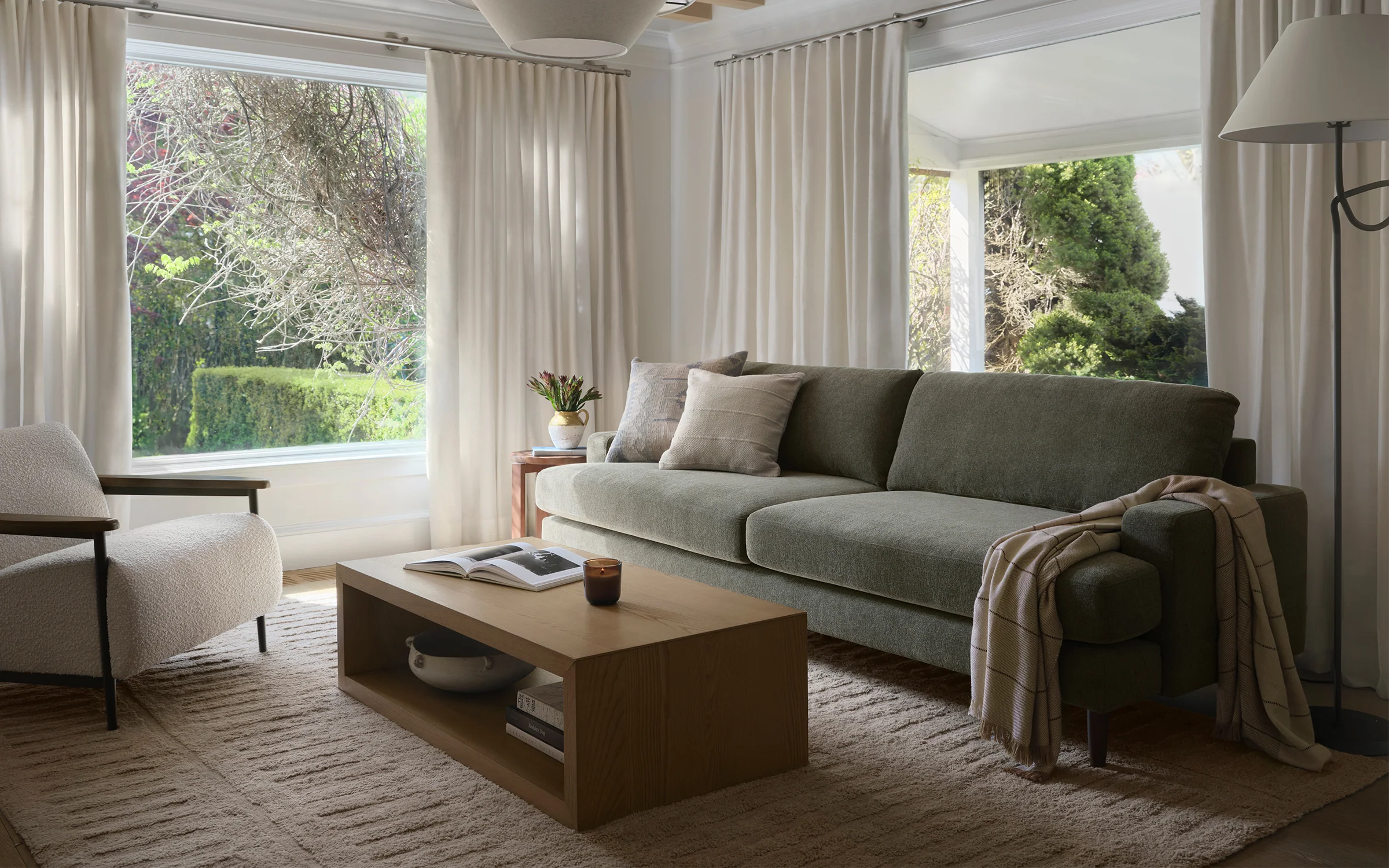 Ember Pro 2-Seat Sofa (80\")